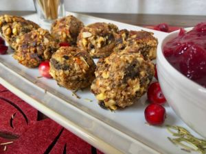 Walnut Sausage & Stuffing Balls - a great way to use up leftover stuffing and a perfect holiday appetizer! // plantpowercouple.com