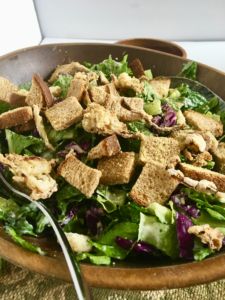 Easy Vegan Caesar Salad with Air-Fried Croutons - fresh, healthy, and delicious! // plantpowercouple.com