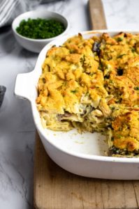 This vegan tetrazzini recipe is easy to make and just as comforting as traditional tetrazzini without any of the dairy! It’s a freezer-friendly weeknight dinner. #vegan #vegandinner #tetrazzini #vegantetrazzini #vegancomfortfood #plantpowercouple #soycurls #cashews #tofu // plantpowercouple.com