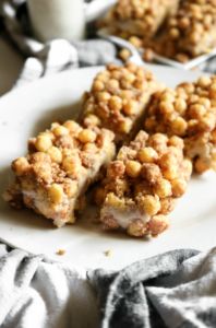 These vegan milk and cereal bars are a copycat version of the bars I grew up loving...made dairy-free and healthy-er! No-bake, freezer-friendly #vegan #snack or #breakfast! // plantpowercouple.com
