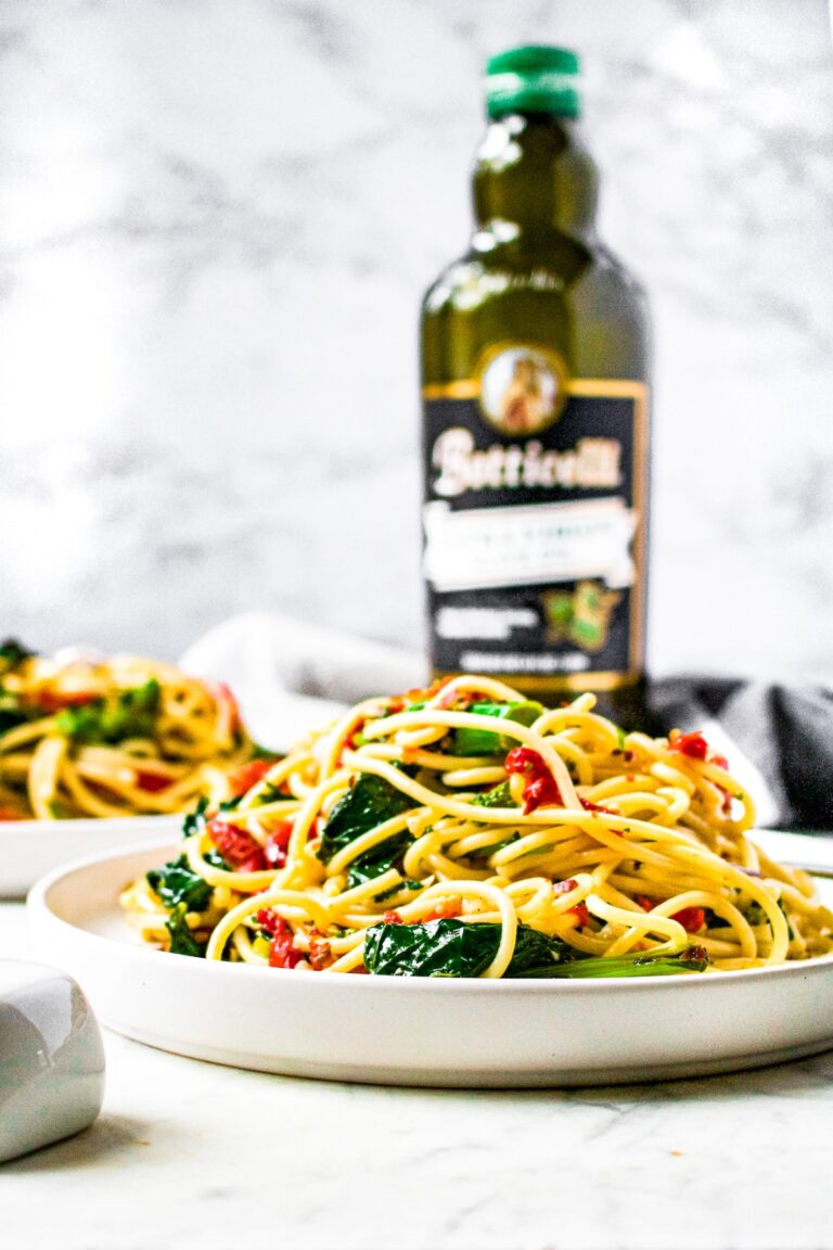 Spaghetti Aglio e Olio with Vegetables